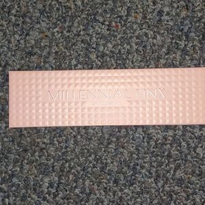 Brand new millenials pinx eyeshadow palette